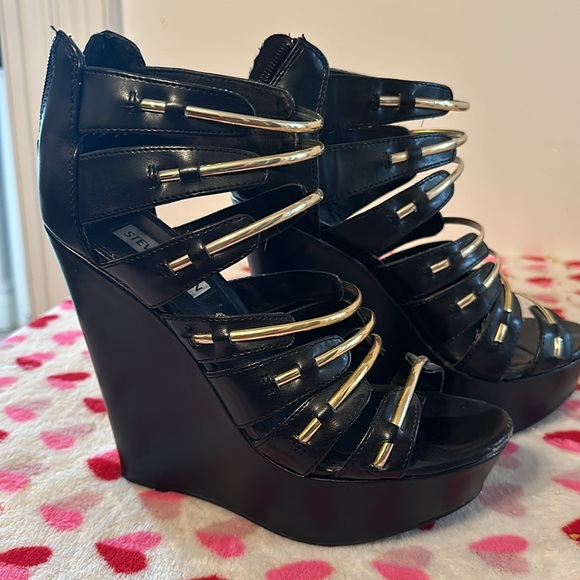 Steve Madden platforms - Picture 2 of 5